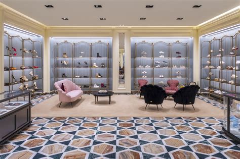 malaga gucci store|Gucci store locations near me.